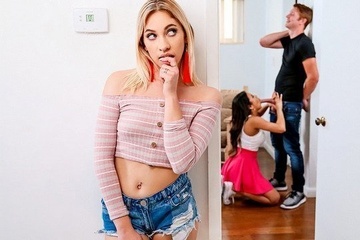 Khloe Kapri поучаствовала в тройничке с подружкой и ее бойфрендом